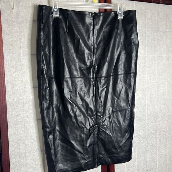 I.N.C INTERNATIONAL CONCEPTS FAUX LEATHER PENCIL SKIRT SIZE 12 - Picture 4 of 8